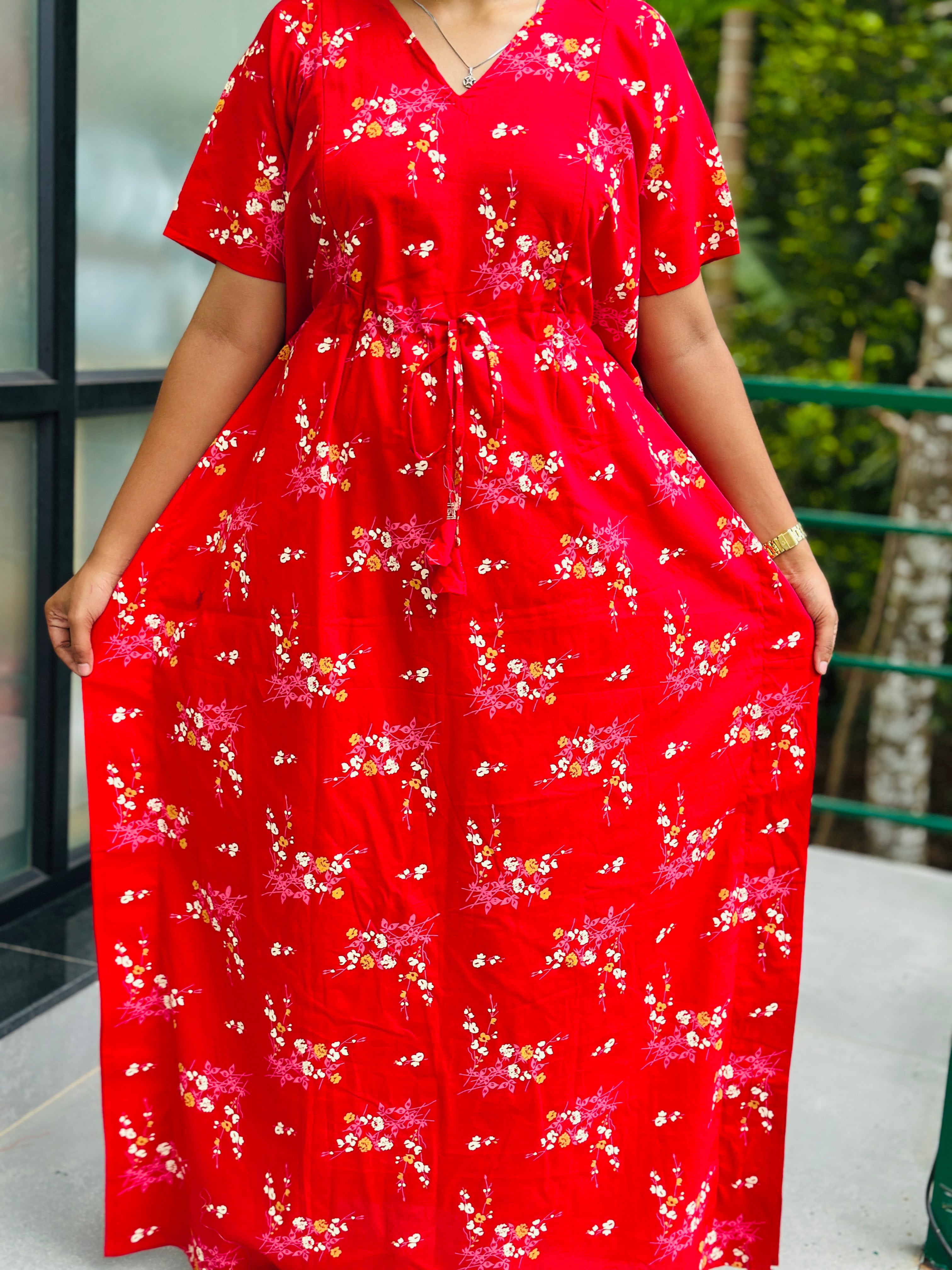 Floral feeding kaftan