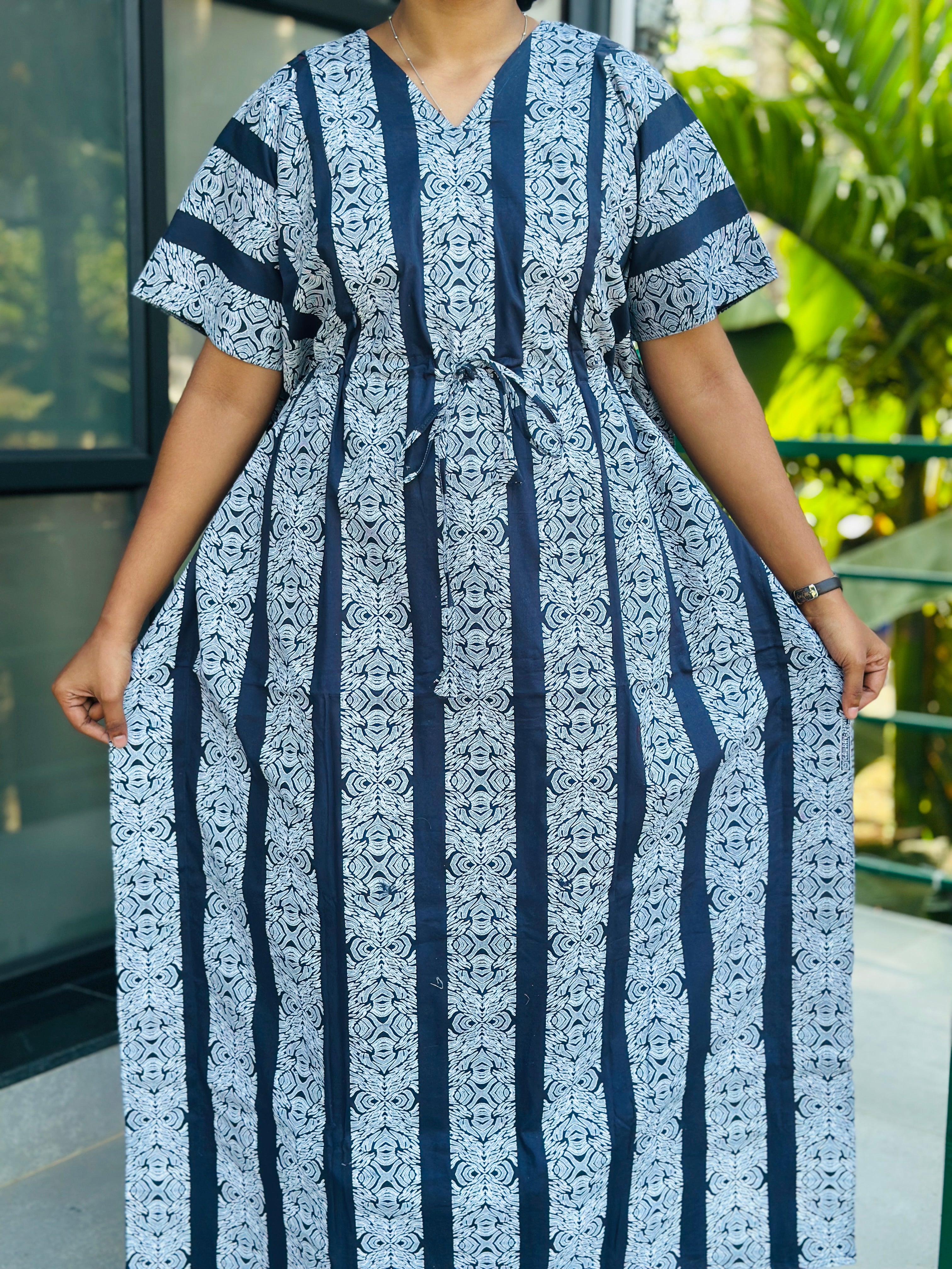 Striped feeding kaftans-hash