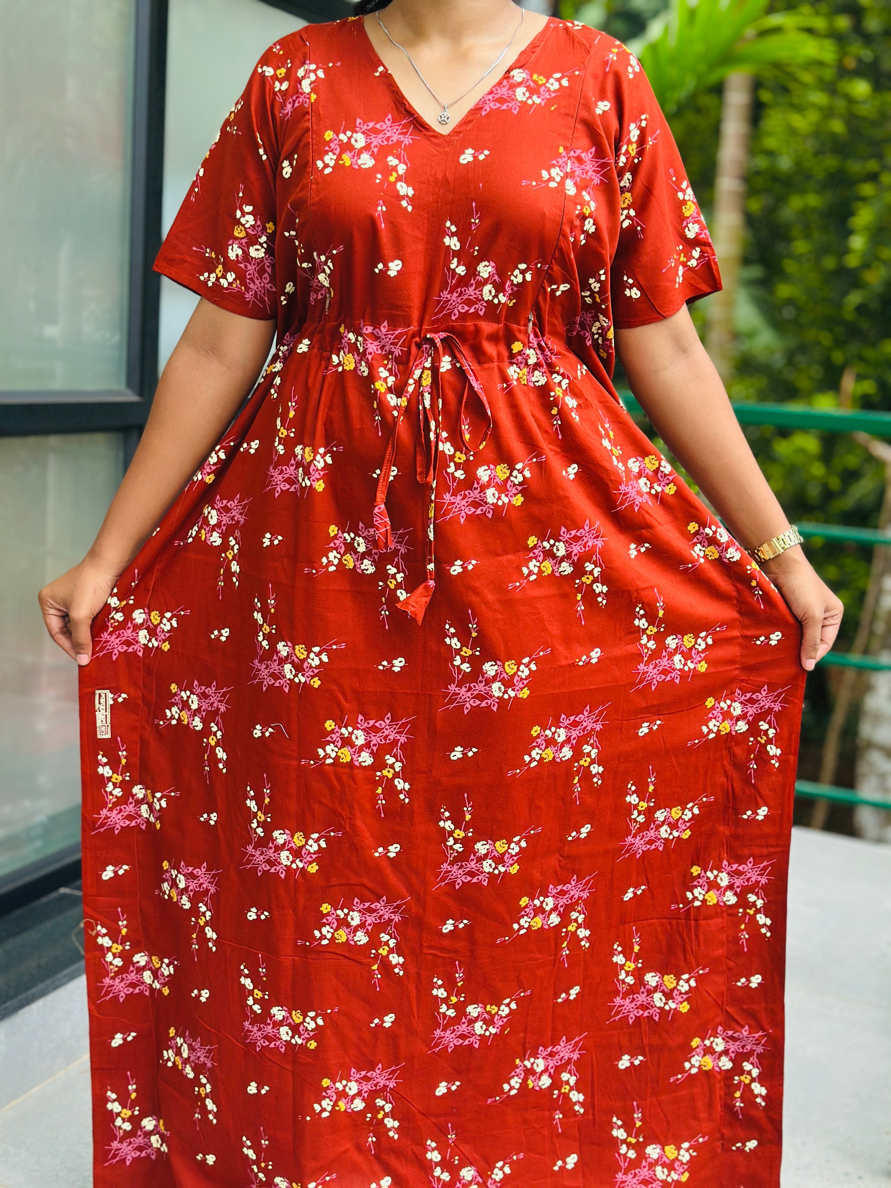 Floral feeding kaftan