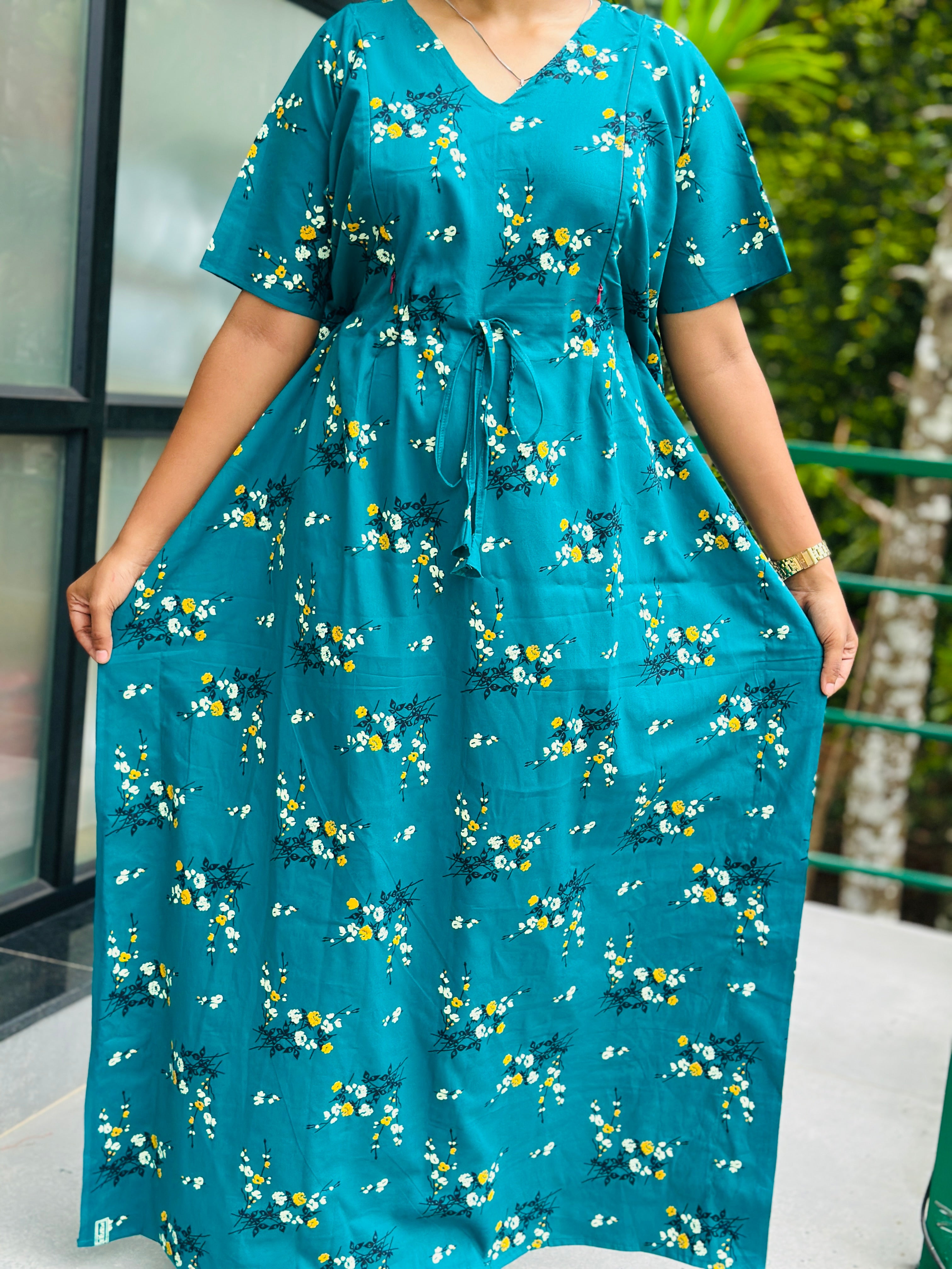 Floral feeding kaftan