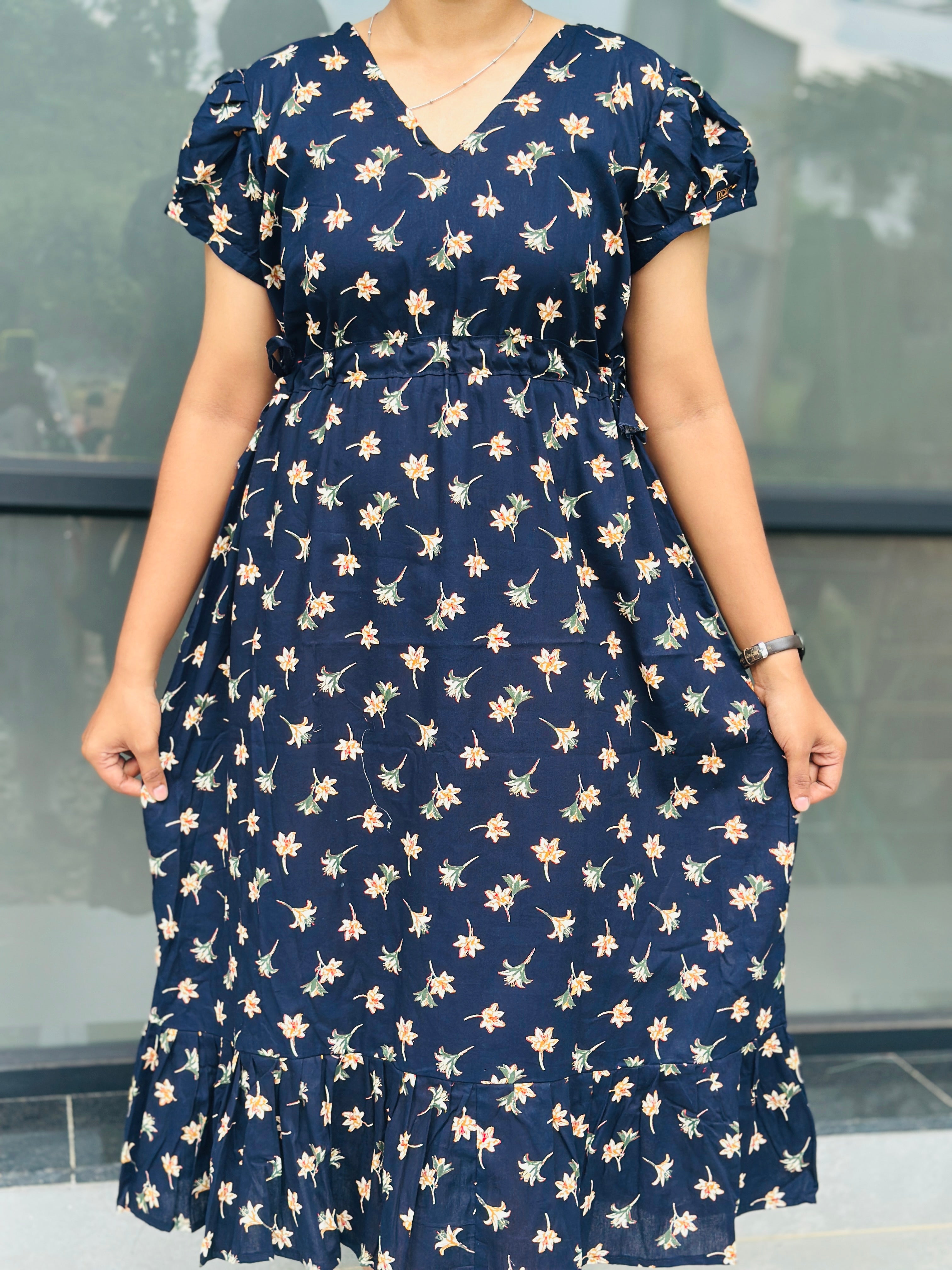 Double side tieable feeding frock