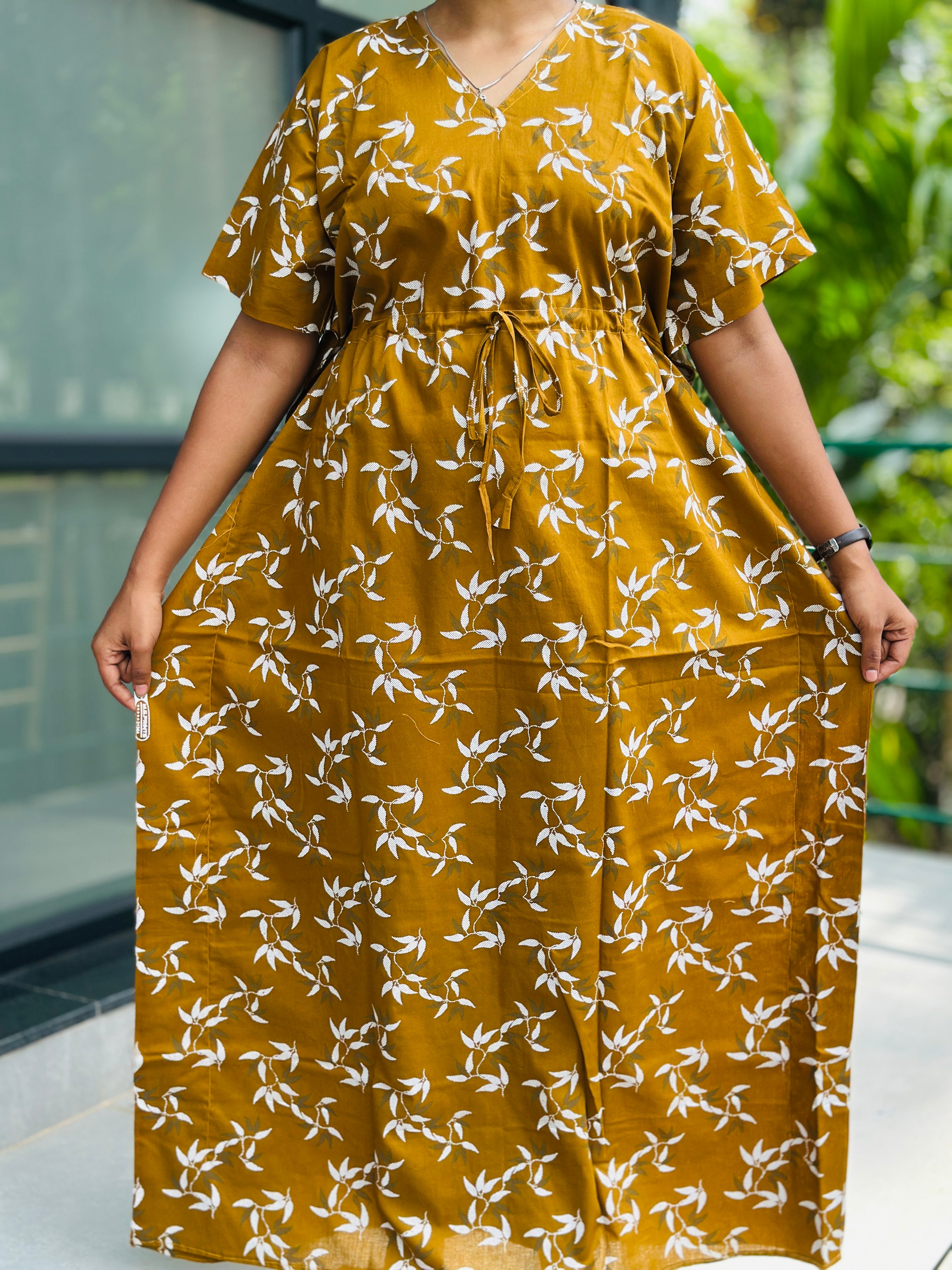 Floral feeding kaftan