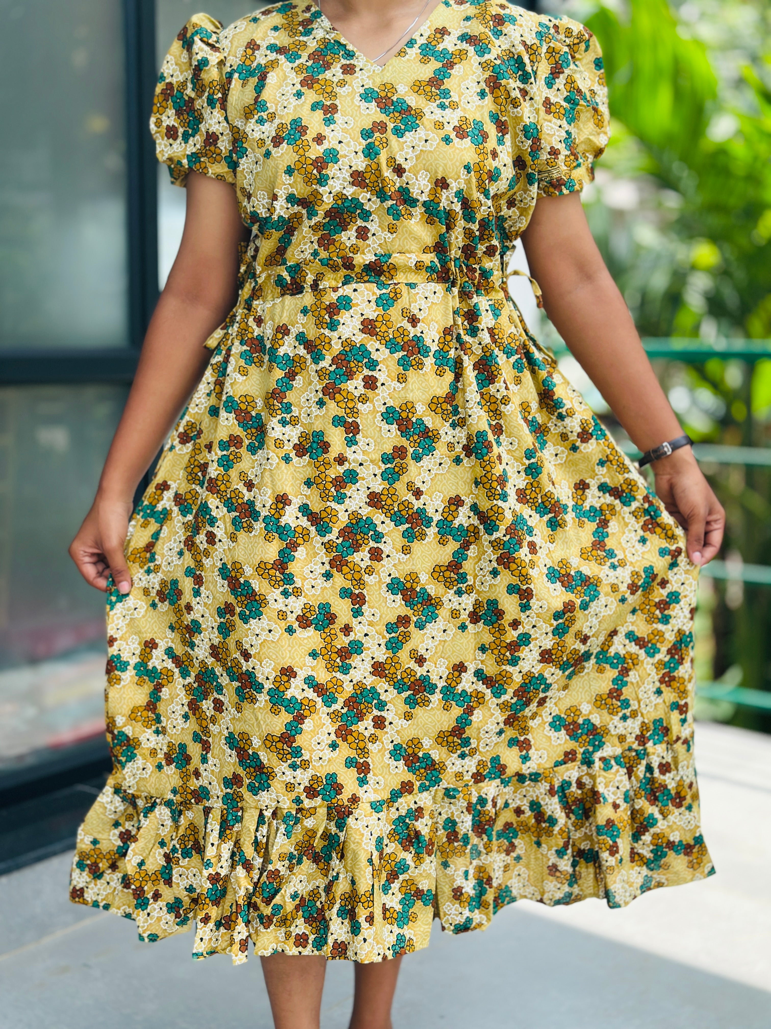 Double side tieable non feeding frock