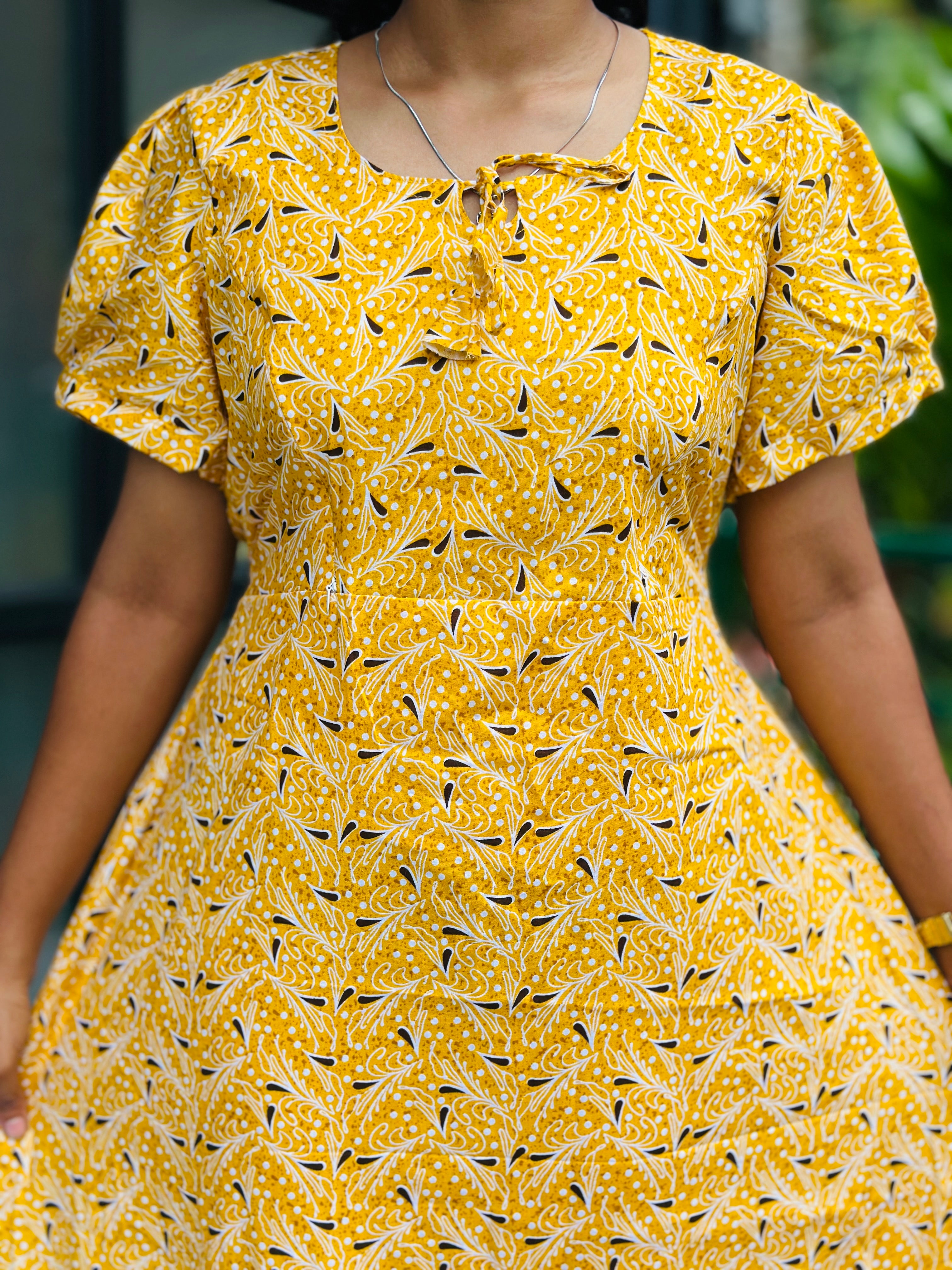 Puff sleeve  feeding frock