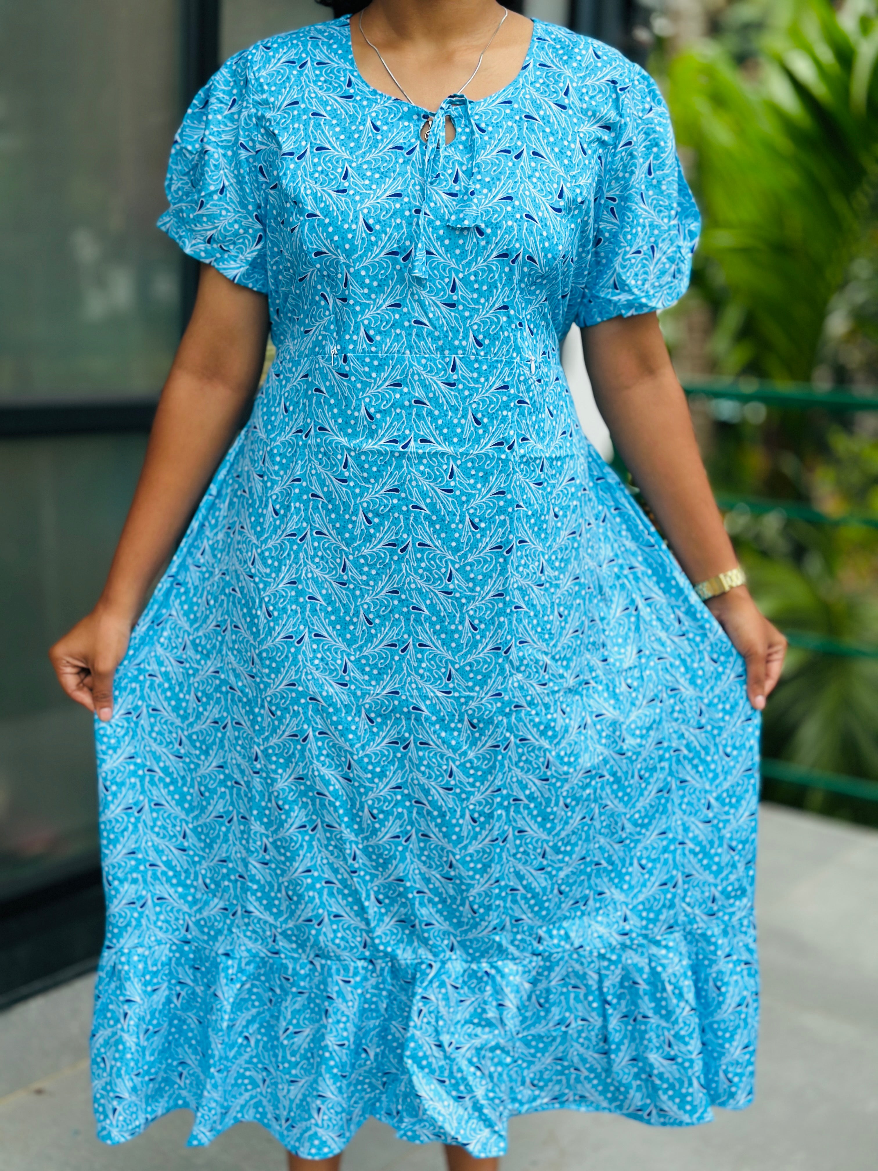 Puff sleeve  feeding frock