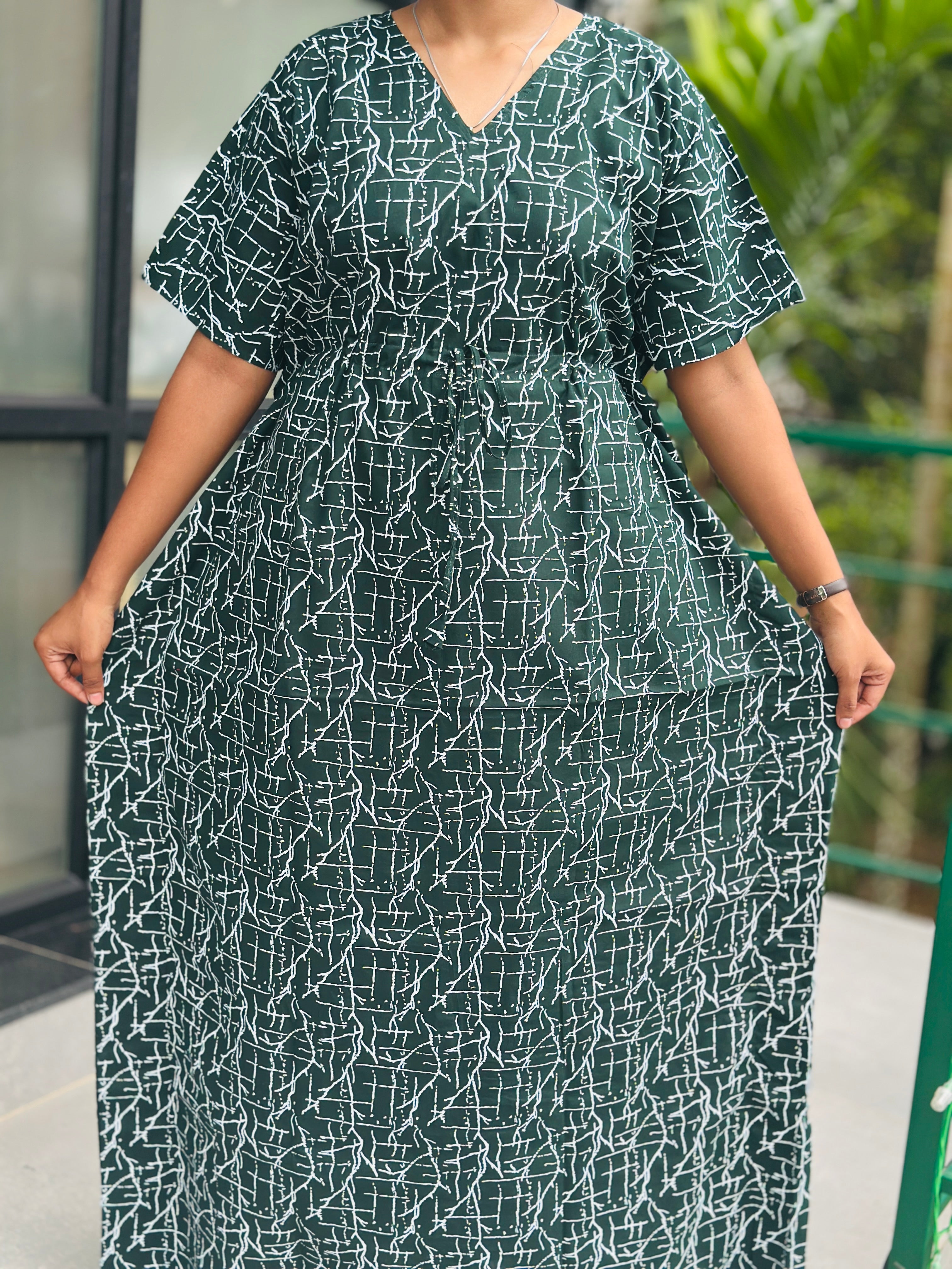 Zig zag bottle green feeding kaftan