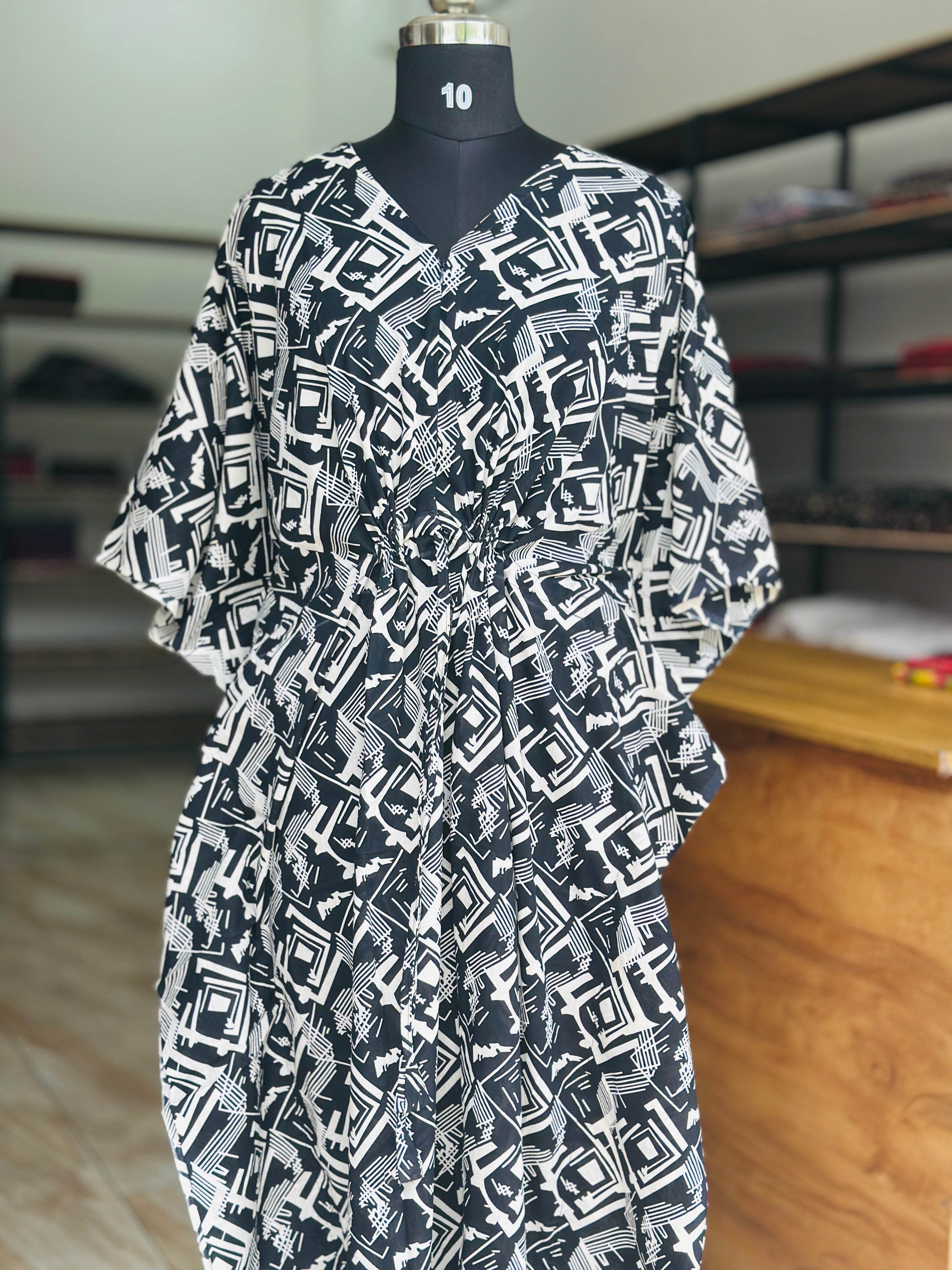 Premium zigzag print kaftan in jaipur cotton fabric with centre zip