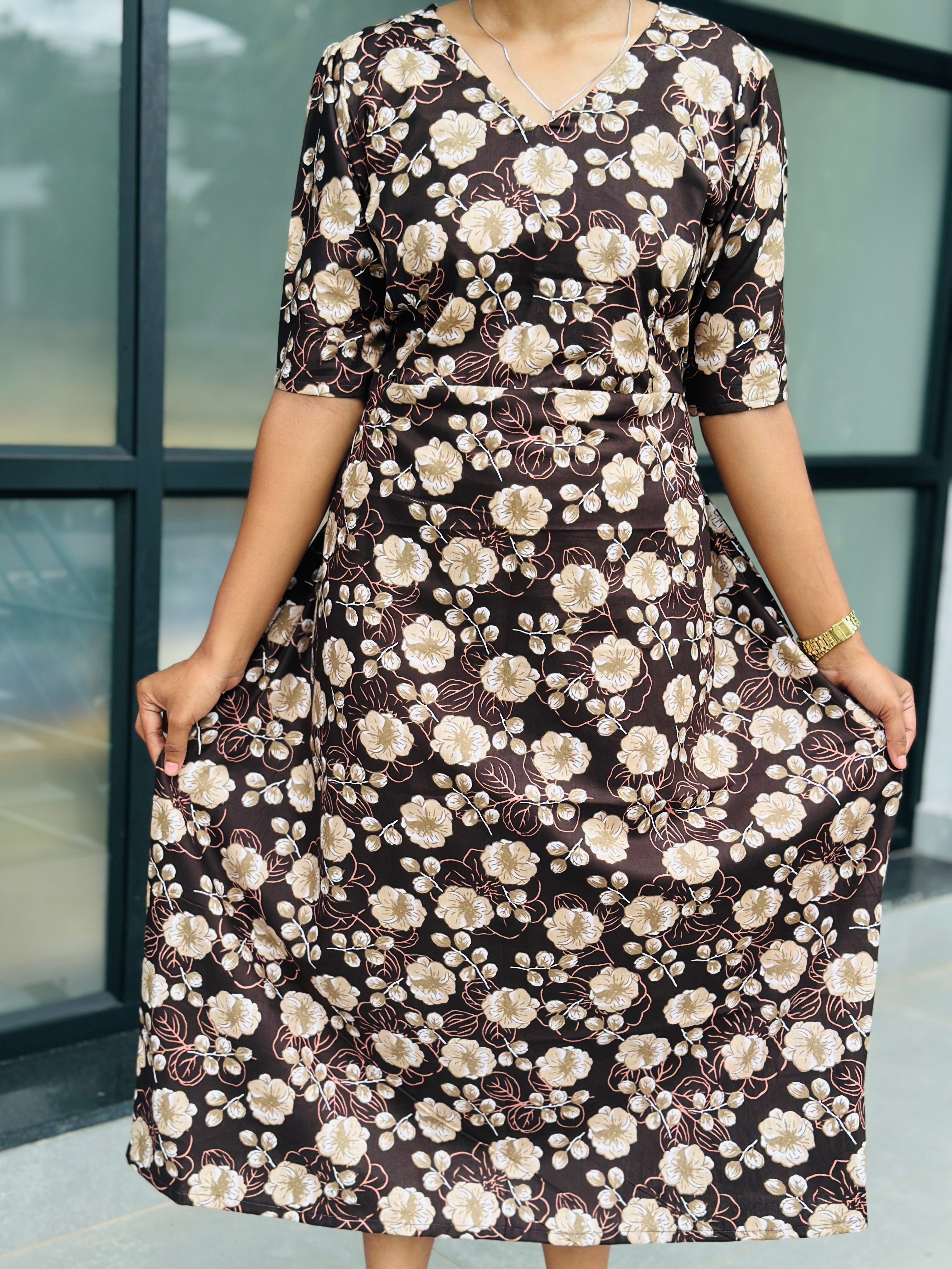 3/4 sleeve feeding frock