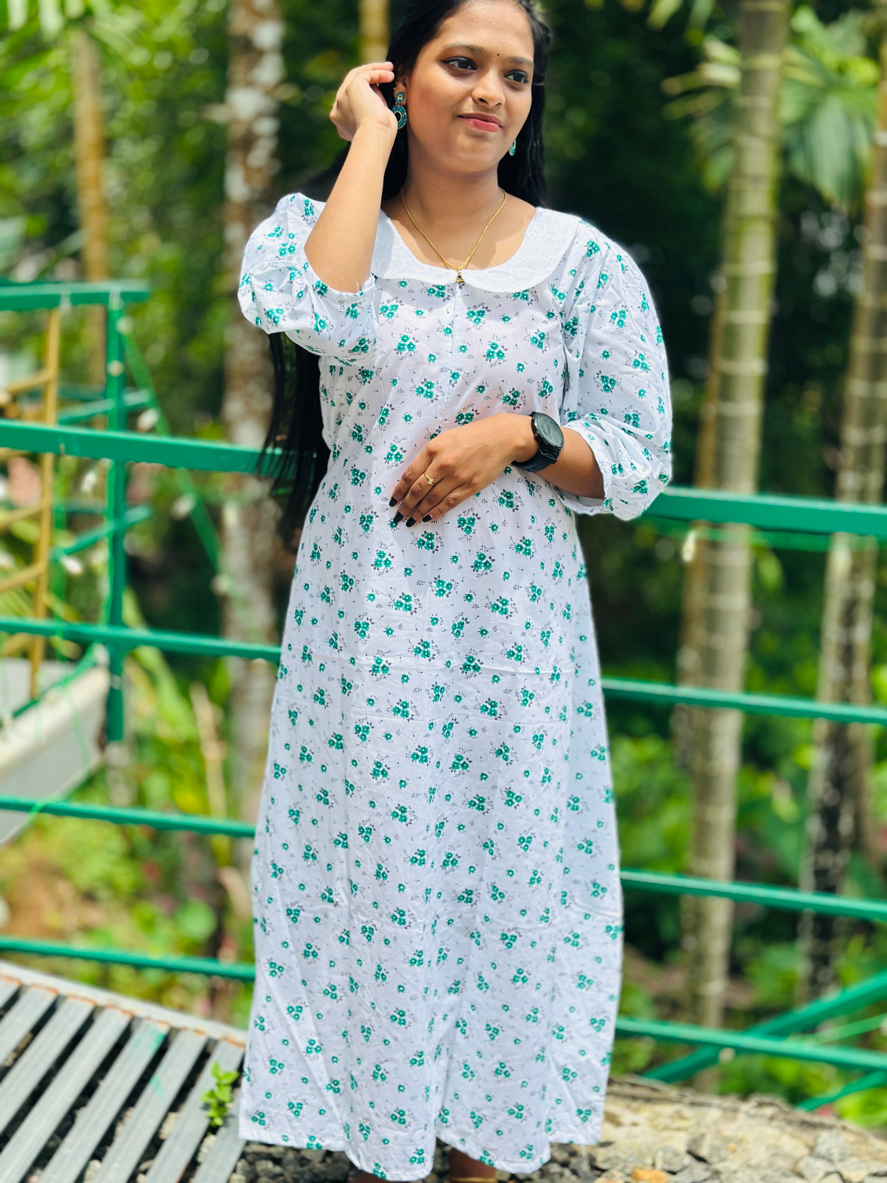 3/4 sleeve Peterpan feeding frock in free size &length 48”