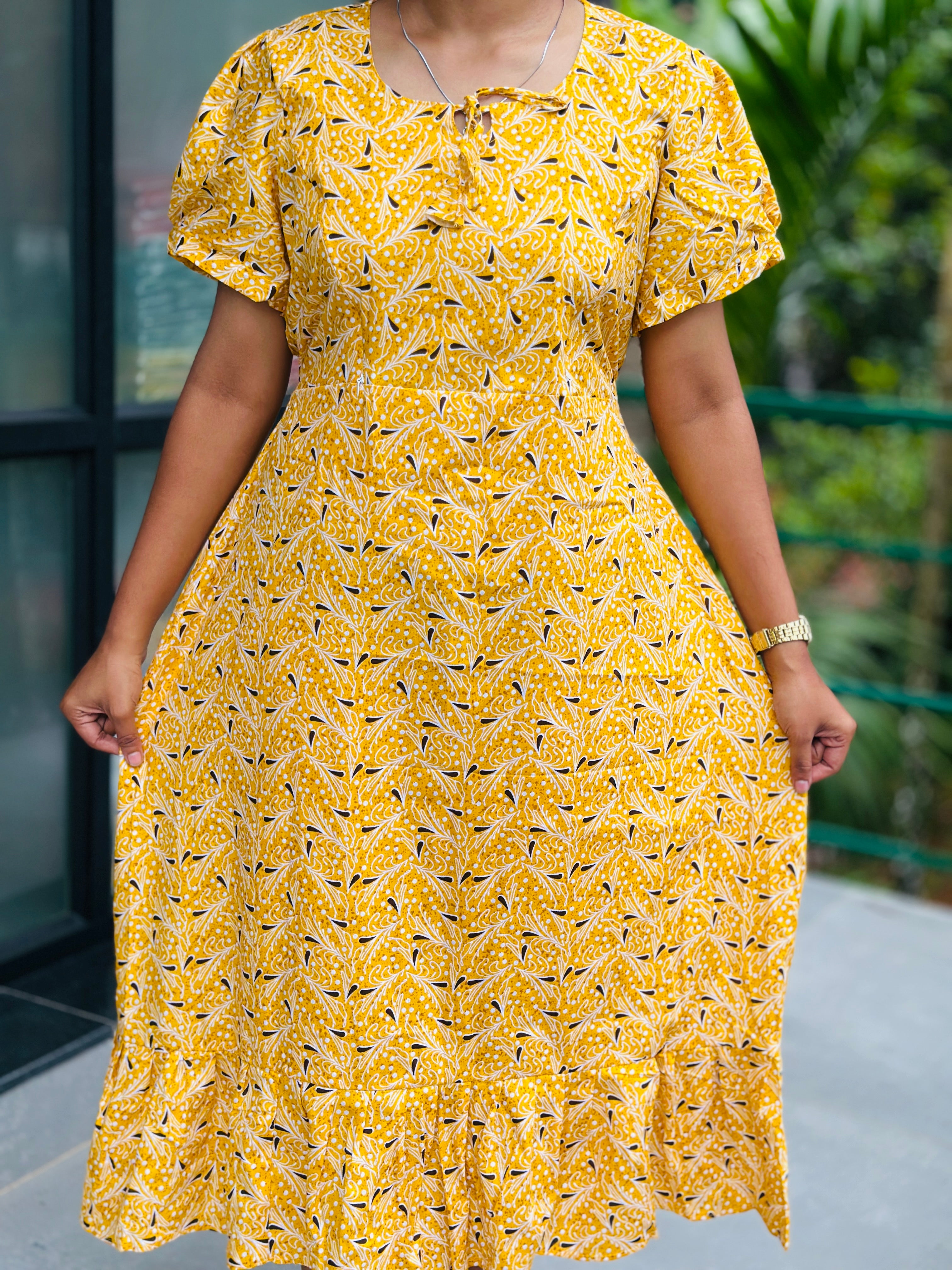 Puff sleeve  feeding frock