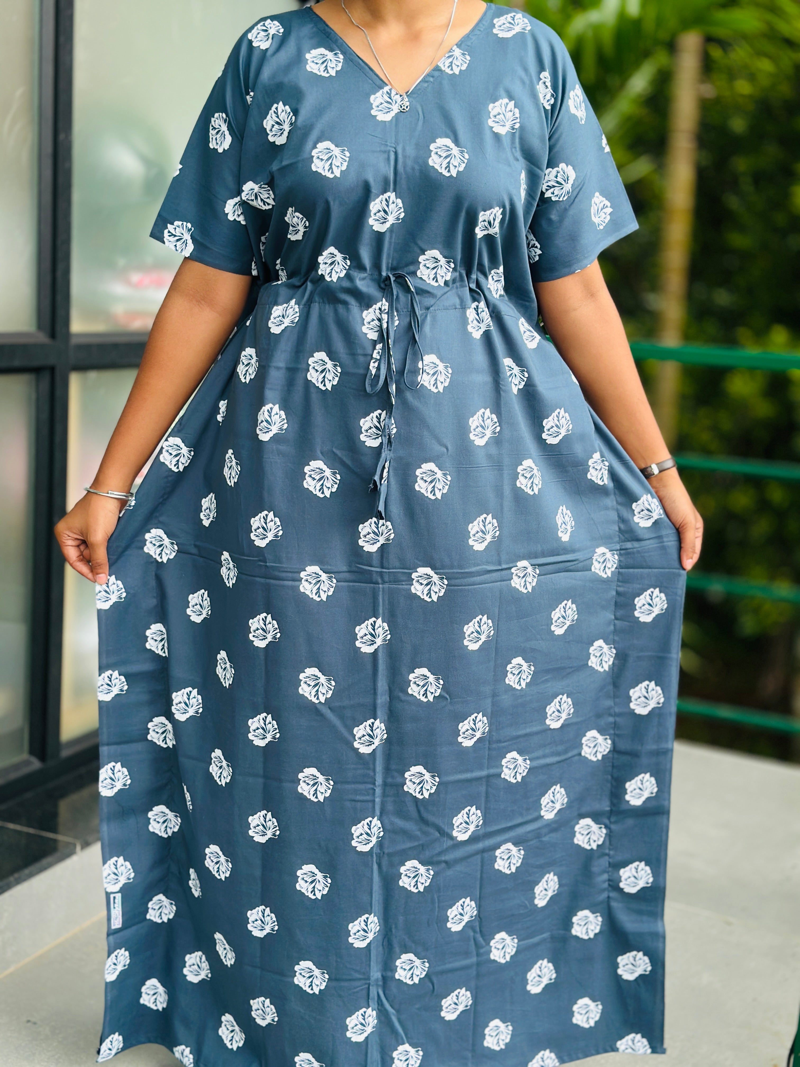 Floral feeding kaftan