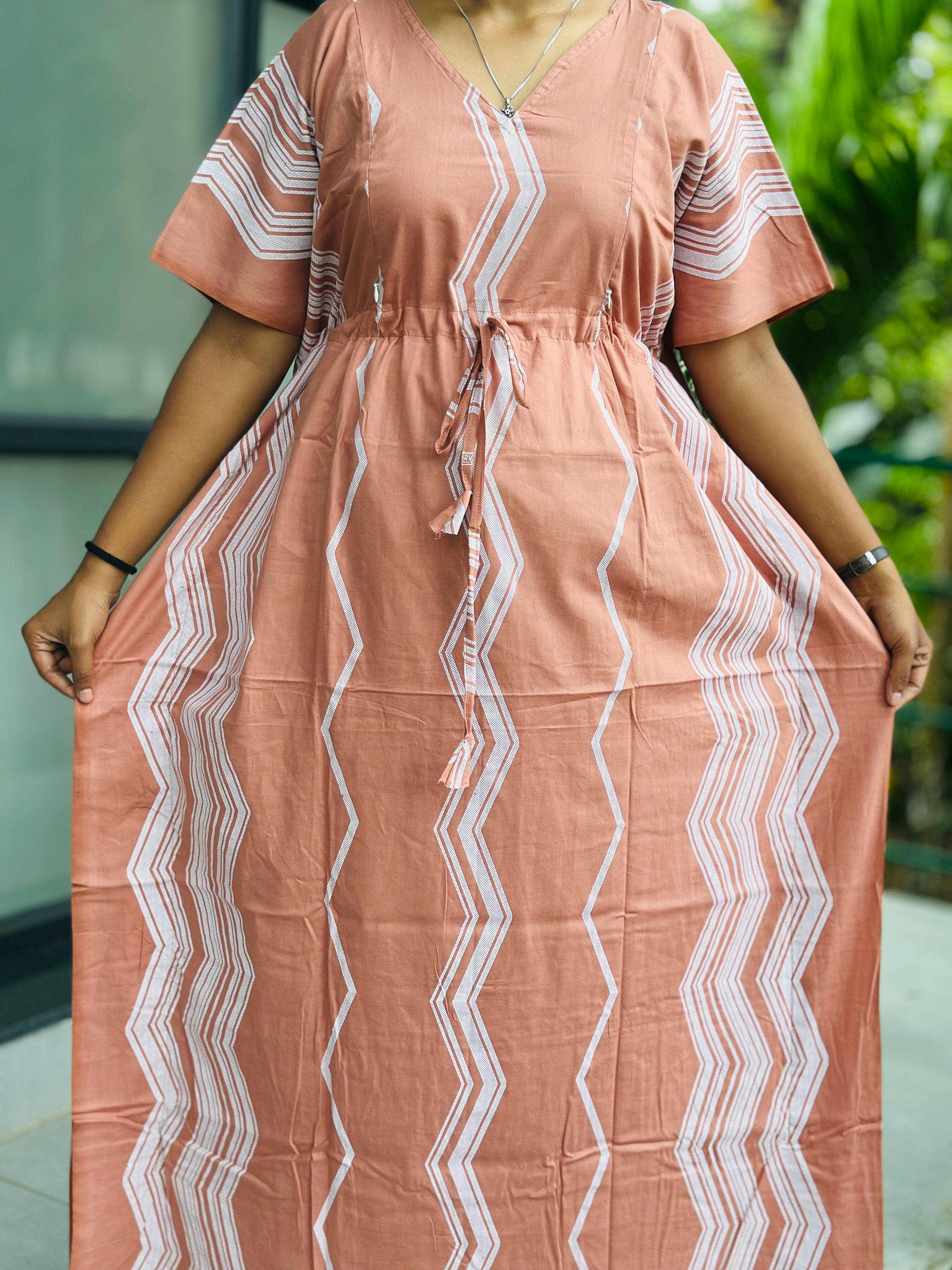 Striped feeding kaftan-beige