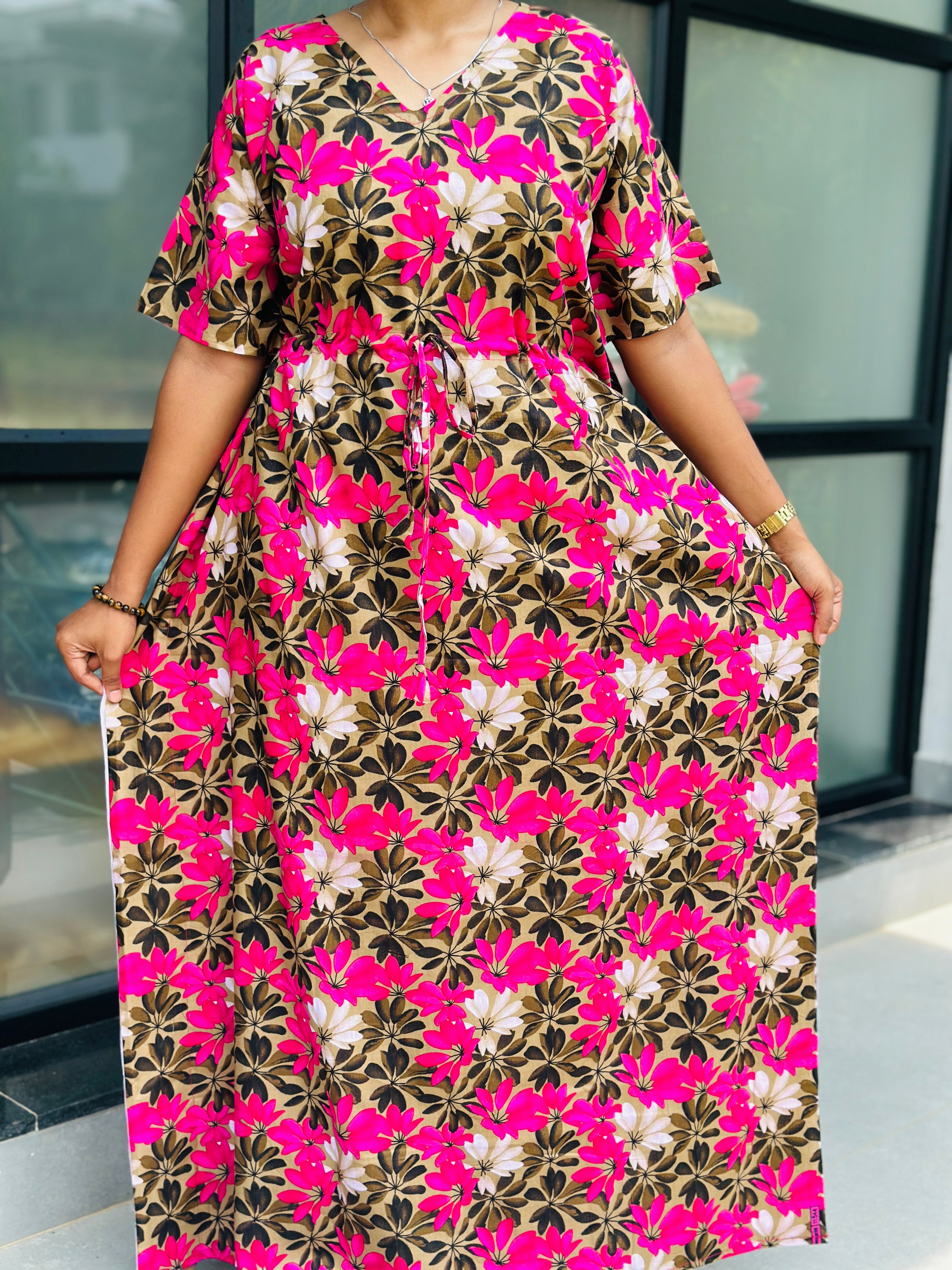 Floral feeding kaftan