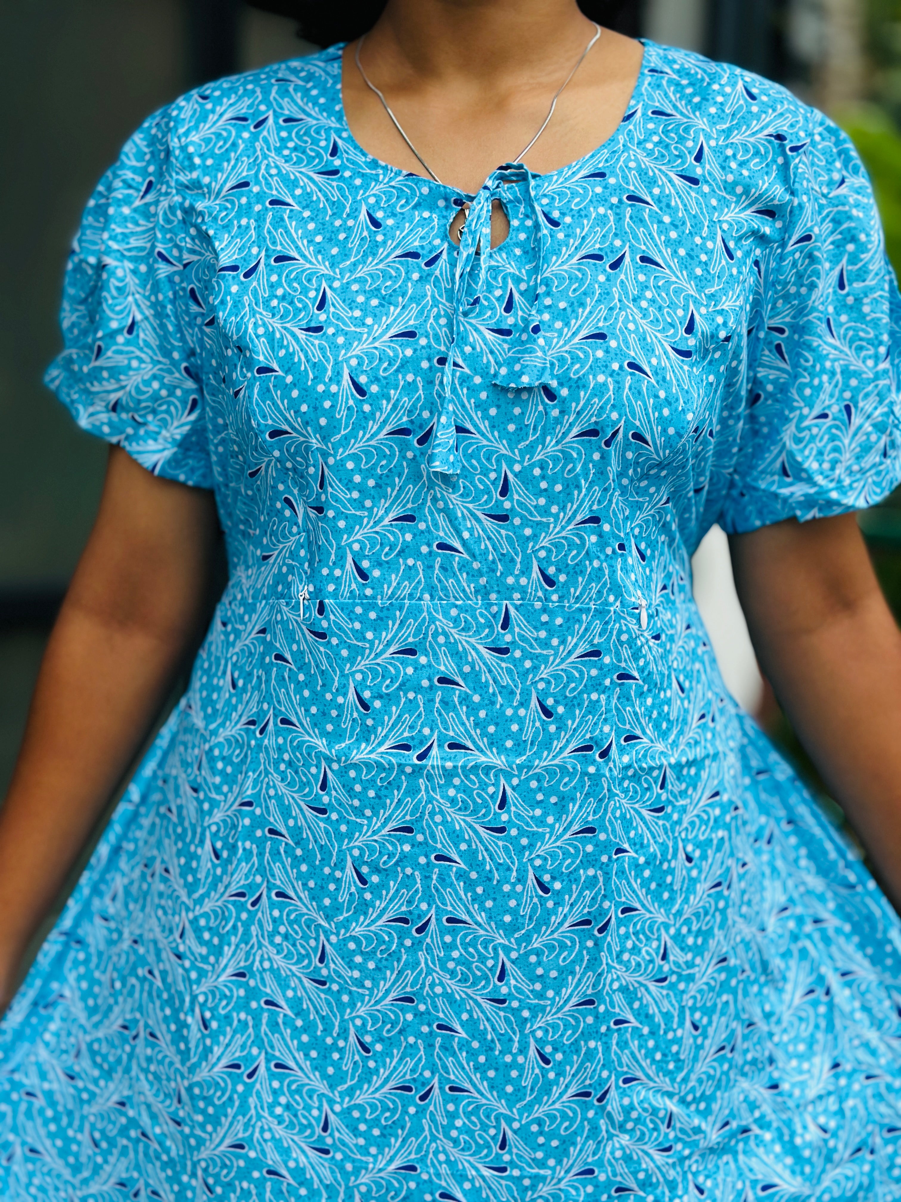 Puff sleeve  feeding frock