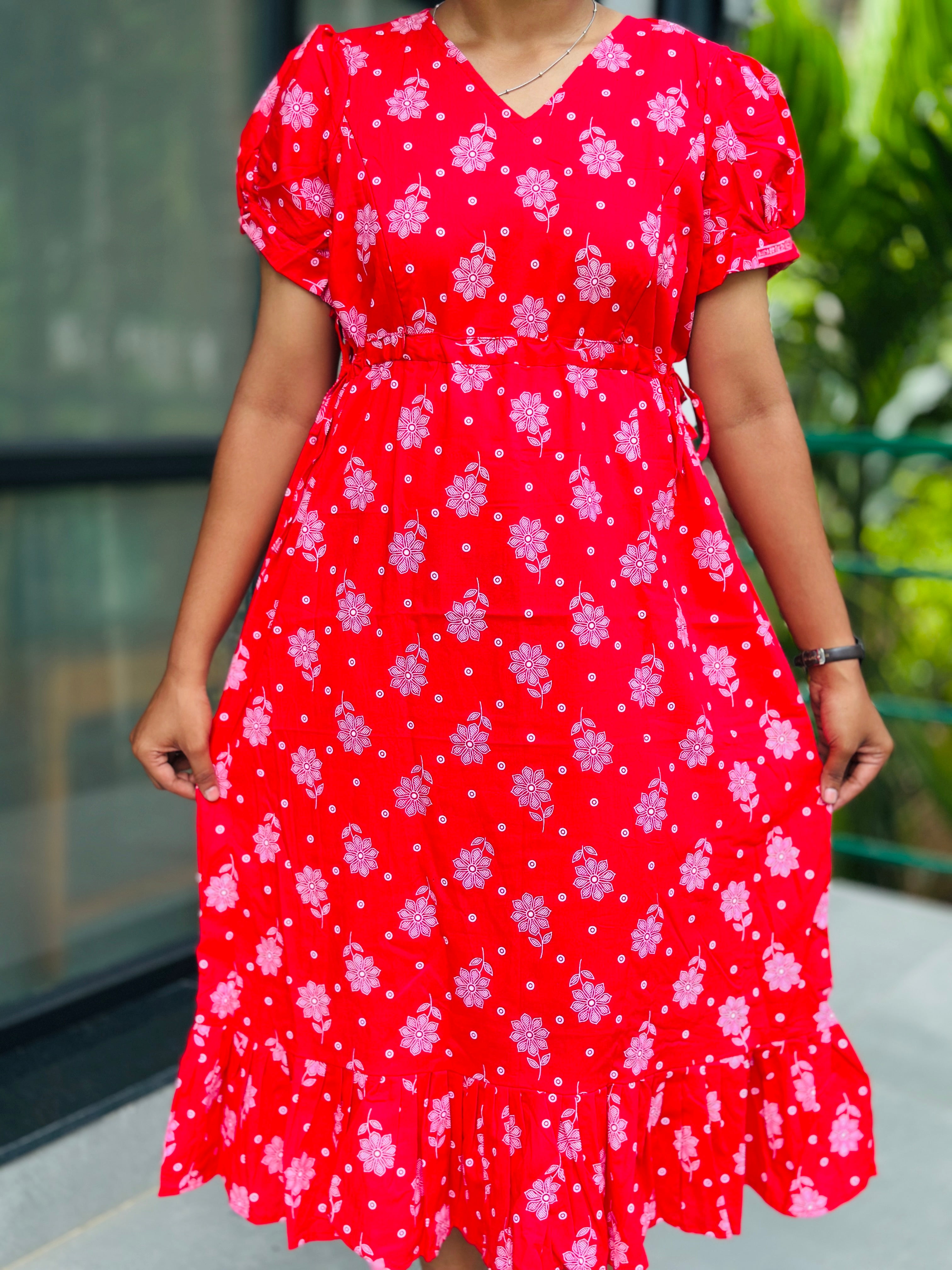 Double side tieable feeding frock