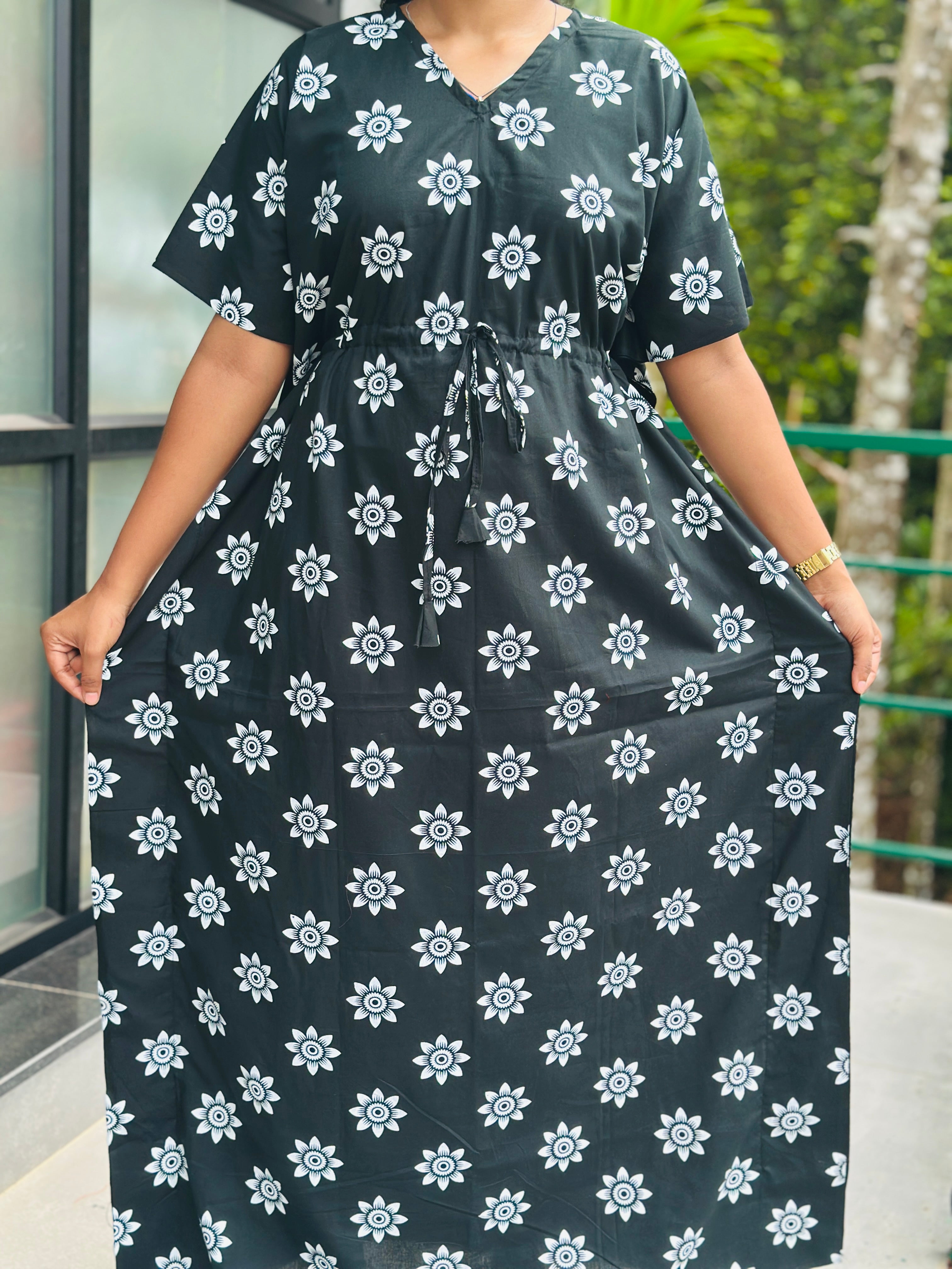 Sunflower feeding kaftan