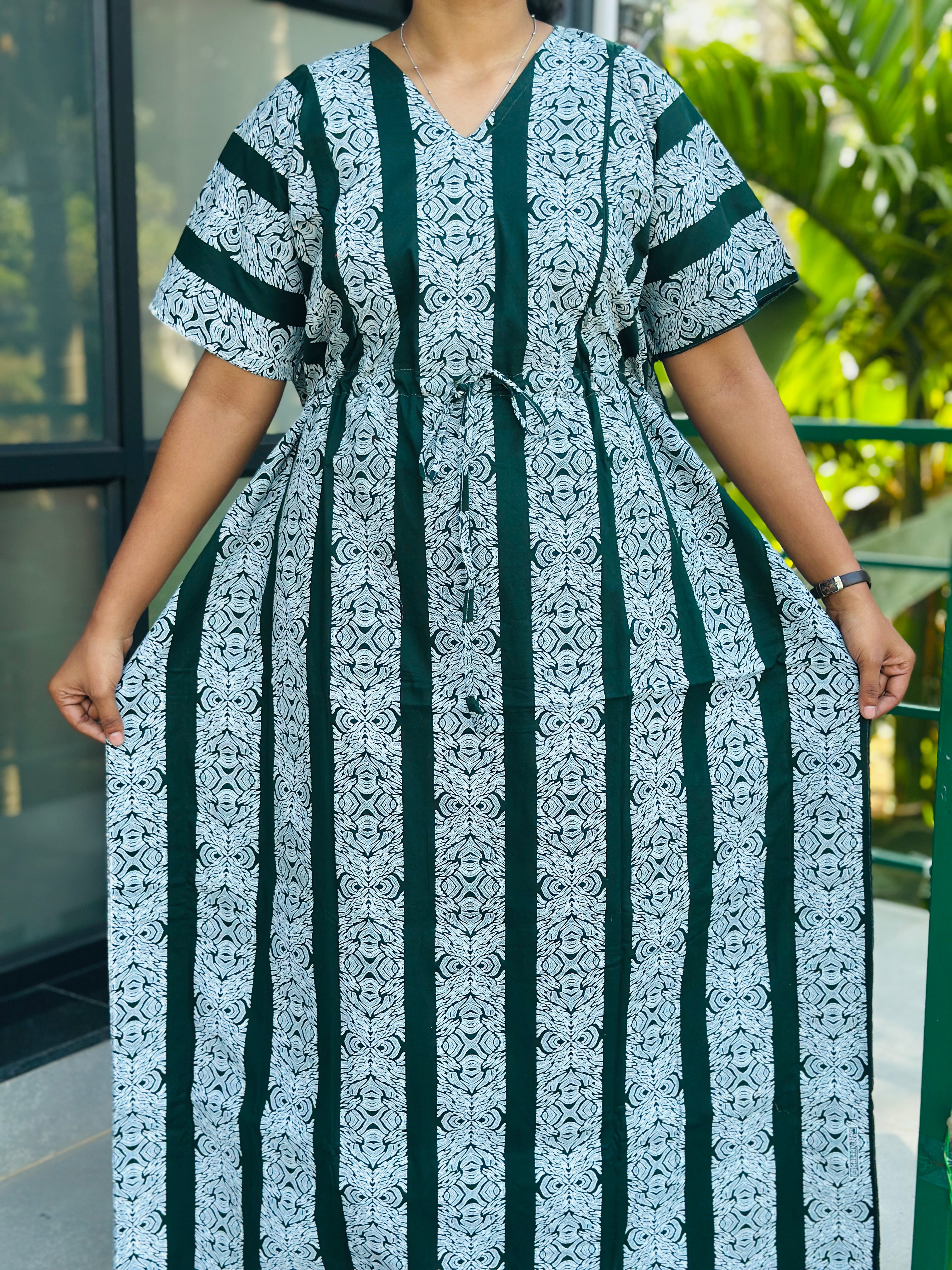 Striped feeding kaftans-green