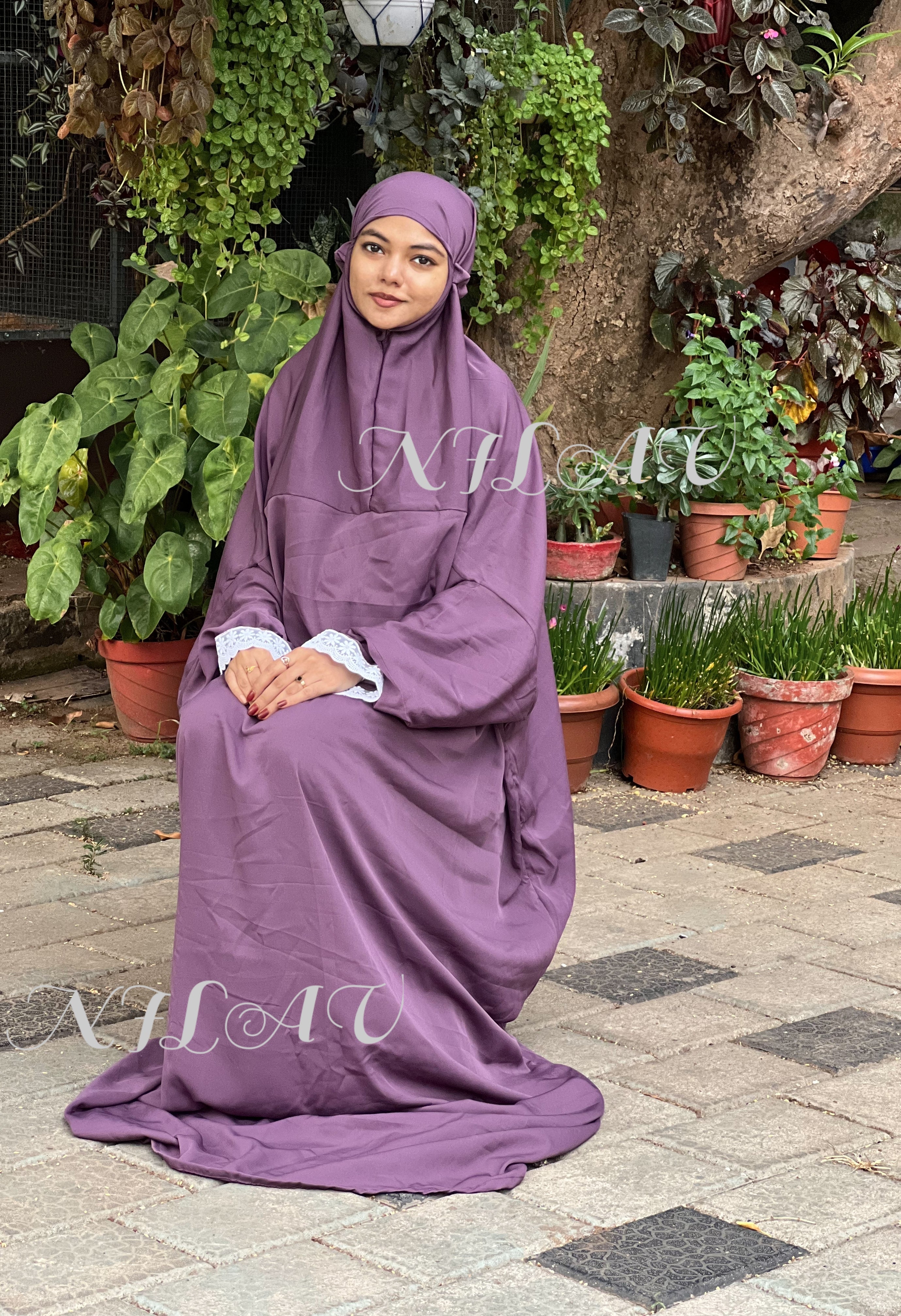 Wine  prayer dress