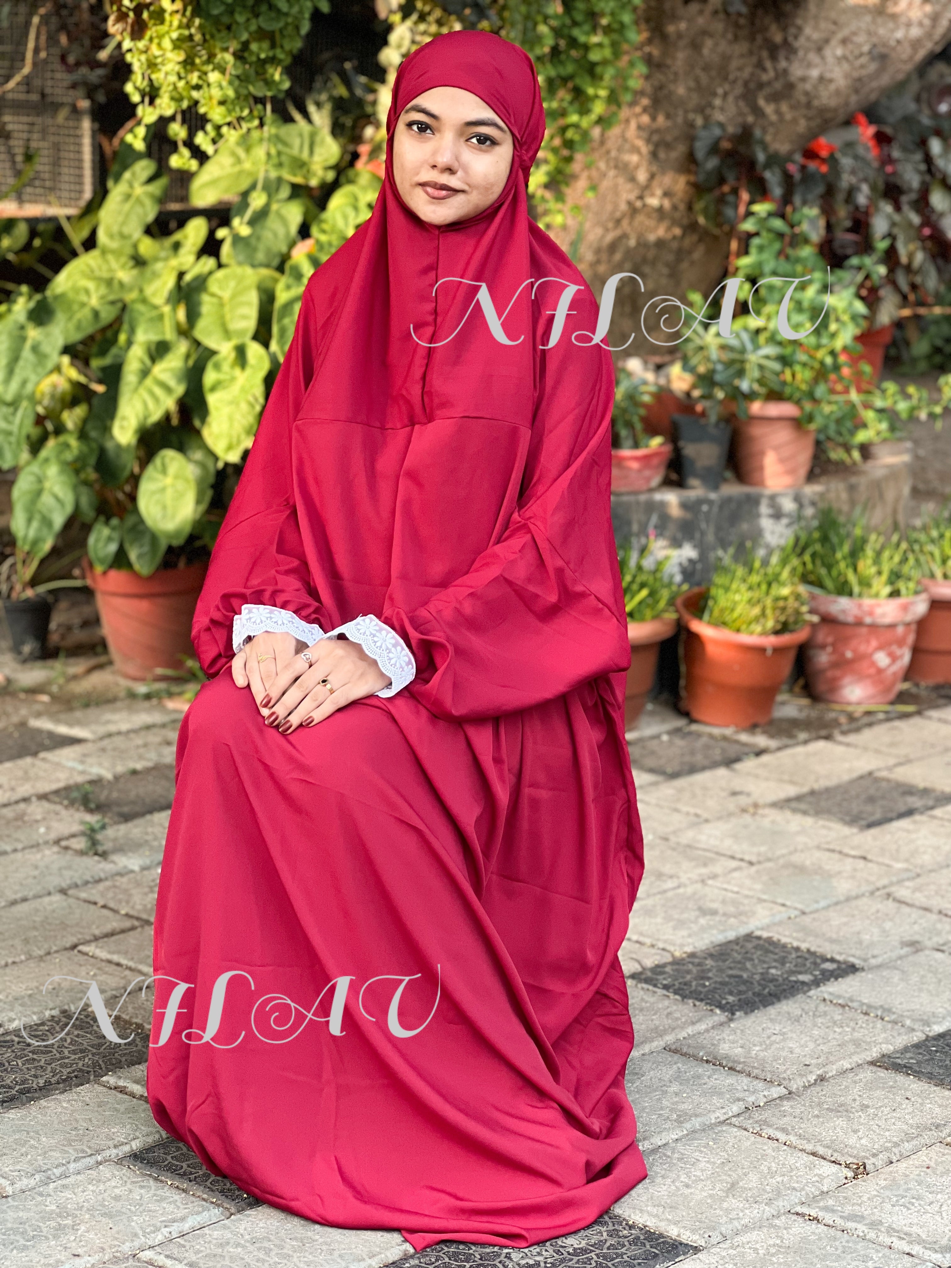 Meroon prayer dress